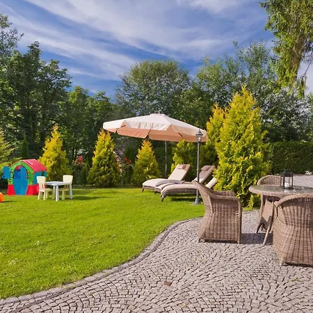 לינה וארוחת בוקר Trela מוז'ינה